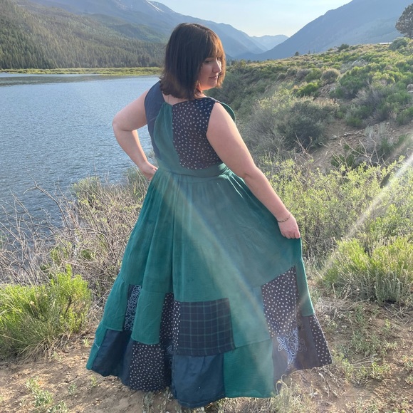 Meet your Posher, Valerie - Picture 2 of 3